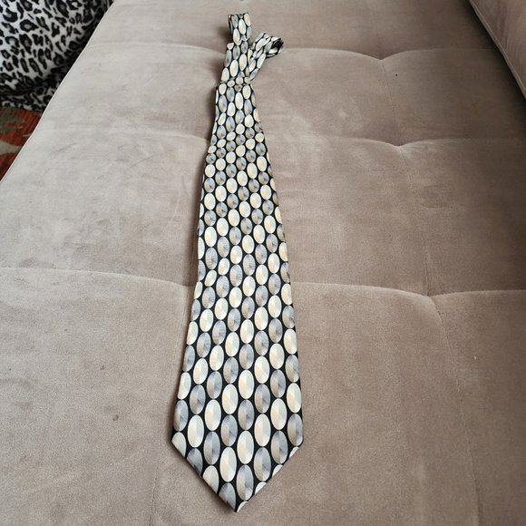 Stanley Blacker 100% Silk Neck Tie - Oval Design with Black Background - Picture 2 of 6